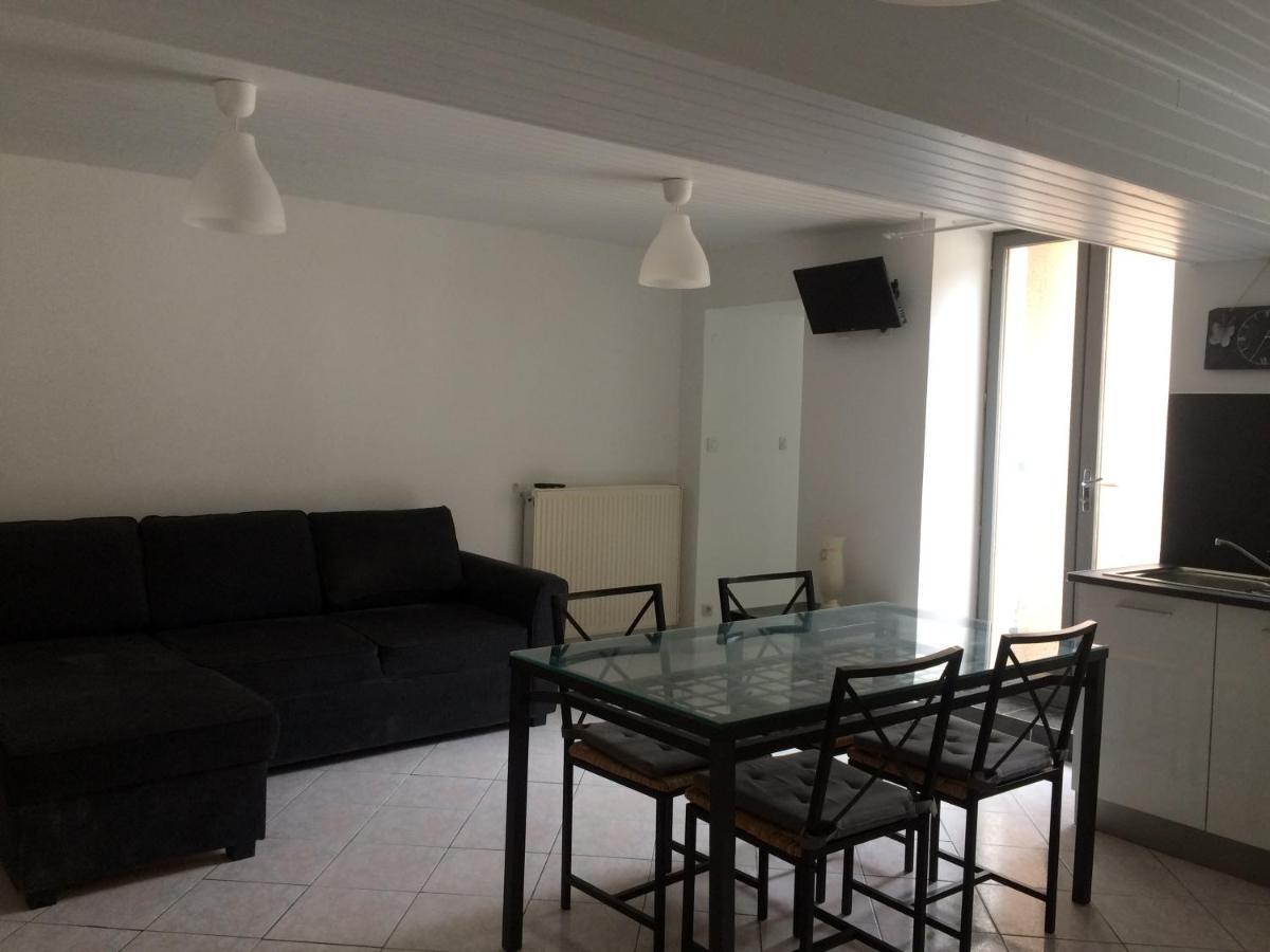 Joli Appartement De 60M2 Avec Balcon A La Campagne Courson-Les-Carrieres Εξωτερικό φωτογραφία